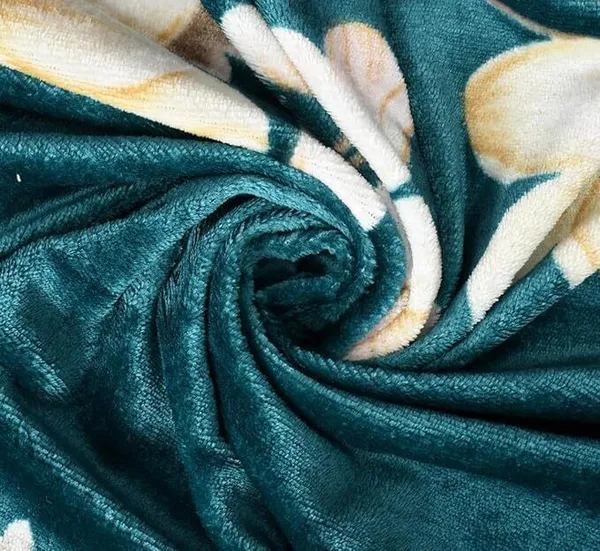 Multicolor_Woollen_Floral_Elastic_Fitted_Bed_Sheet_(_Thread_Count_240_)