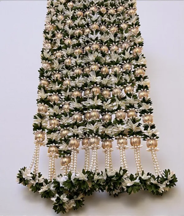 Green_Garland_Decorative_Hanging_For_Main_Door__(_4.5Ft_)