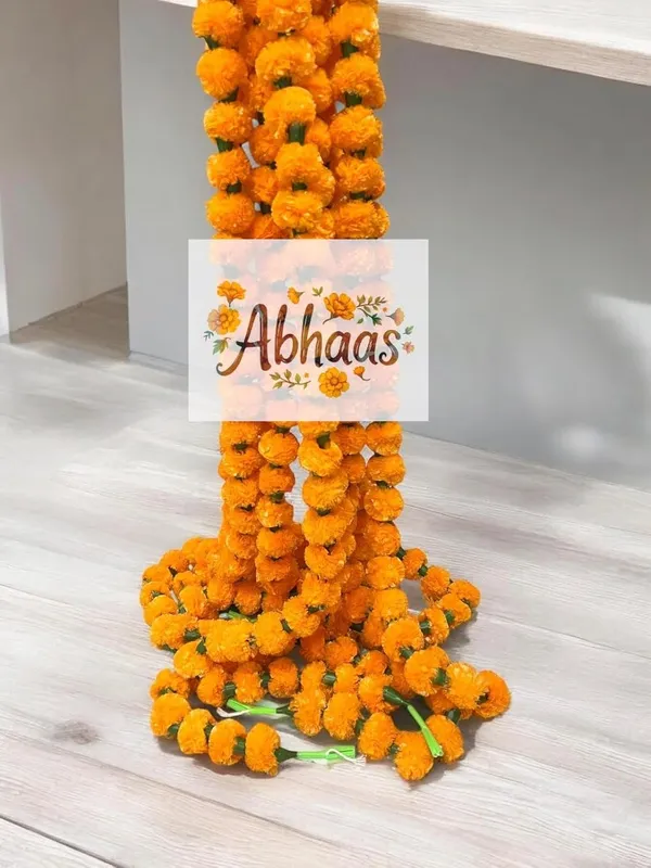 Light_Orange_Artificial_Garland_Real_Looking_Toran_For_Decoration__(_4Ft_)