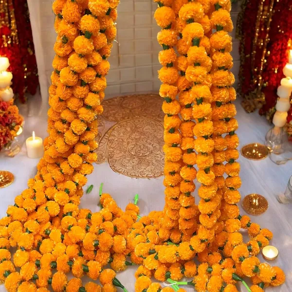 Light_Orange_Artificial_Garland_Real_Looking_Toran_For_Decoration__(_4Ft_)