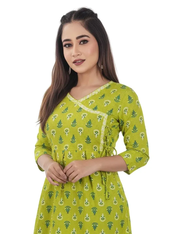 Green_Cotton_Short_Kurti_For_Women