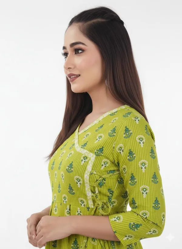 Green_Cotton_Short_Kurti_For_Women