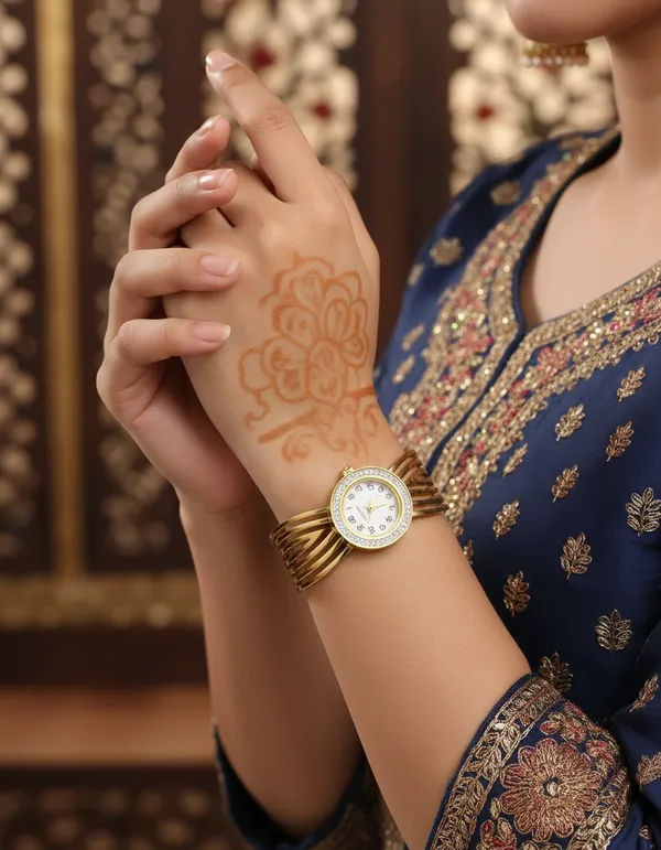 Anti-Tarnish_Gold-Plated_Crystal_Bezel_Wave-Design_Women_Bracelet_Watch