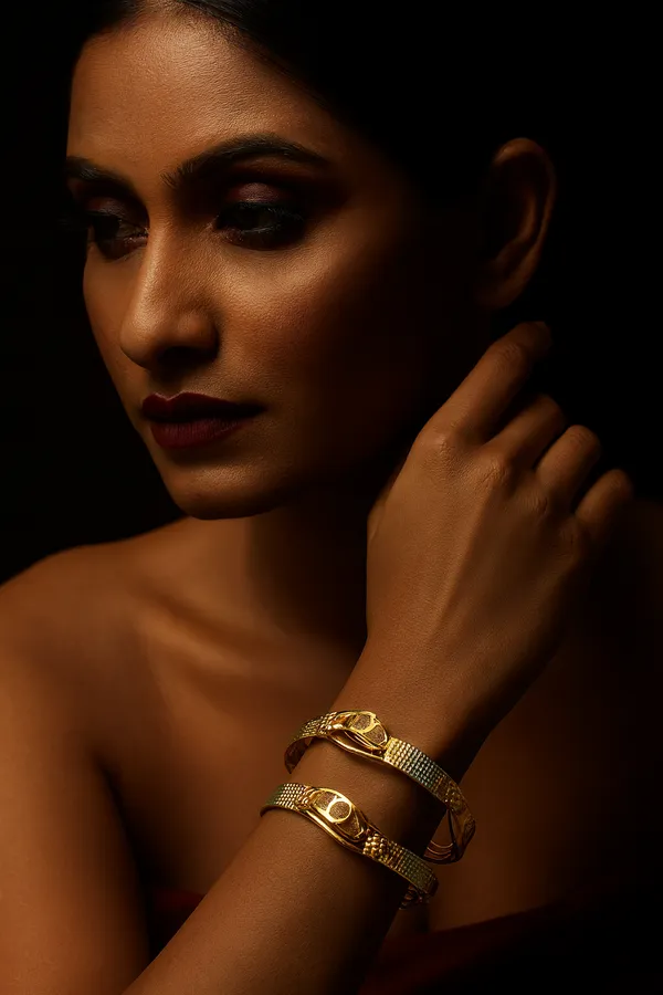 Gold-Plated_Elegant_CNC_Designer_BanglesFor_Women