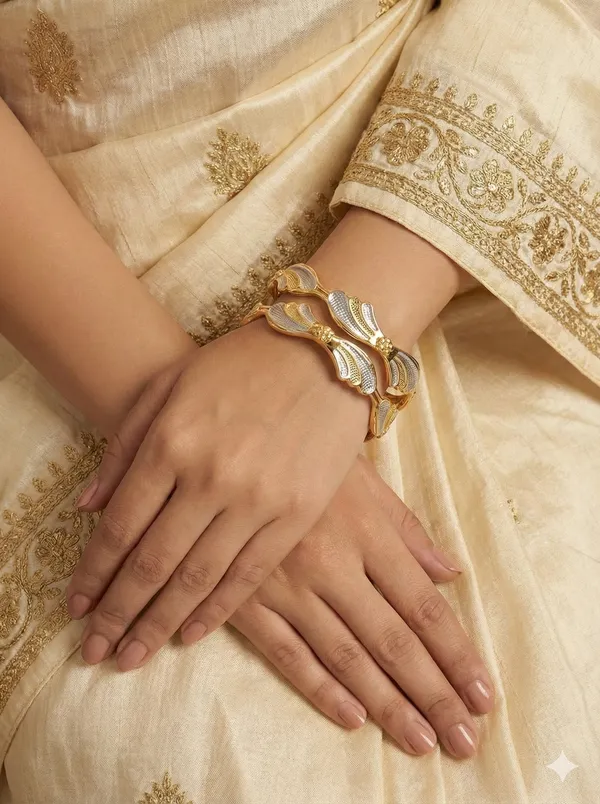 Gold-Plated_Elegant_CNC_Designer_BanglesFor_Women