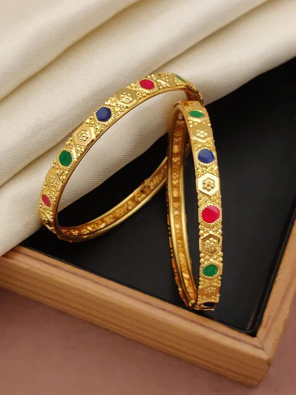 Gold-Plated_Elegant_CNC_Designer_BanglesFor_Women