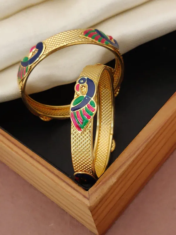 Gold-Plated_Elegant_CNC_Designer_BanglesFor_Women