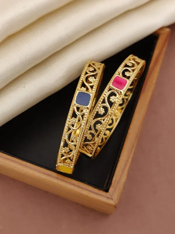 Gold-Plated_Elegant_CNC_Designer_BanglesFor_Women