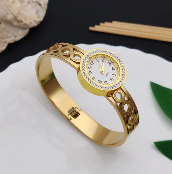 Anti-Tarnish_Gold-Plated_Circle_Cutwork_Women_Bracelet_Watch