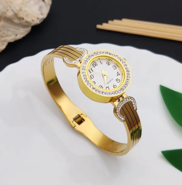 Anti-Tarnish_Gold-Plated_Curved_Line_Women_Bracelet_Watch