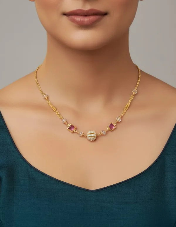 Elegant_Gold_Designer_Pendant_Necklace