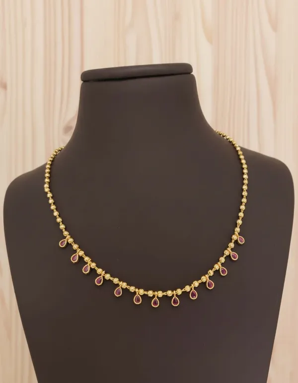 Royal_Gold-Plated_Drop_Necklace