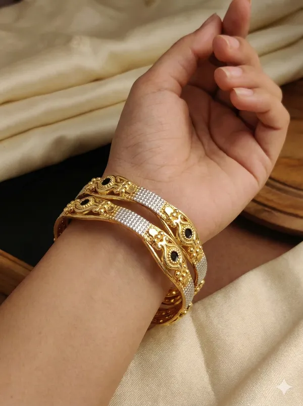 Gold-Plated_Elegant_CNC_Designer_BanglesFor_Women