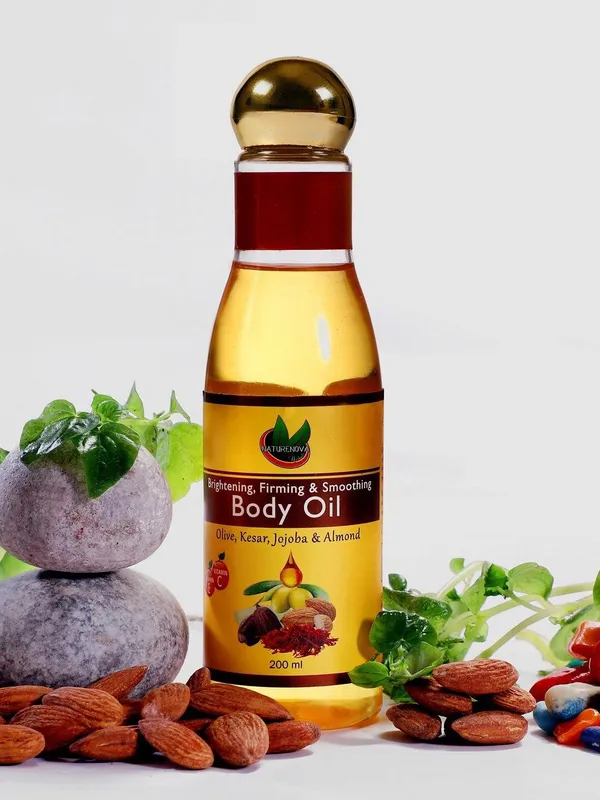 Glowing_&_Revitalizing_Body_Shower_Gel_(300_Ml),_Body_Oil_(200_Ml)_&_Body_Scrub_(200_Ml)_Combo_Pack_Of_3_(3_Items_In_The_Set)