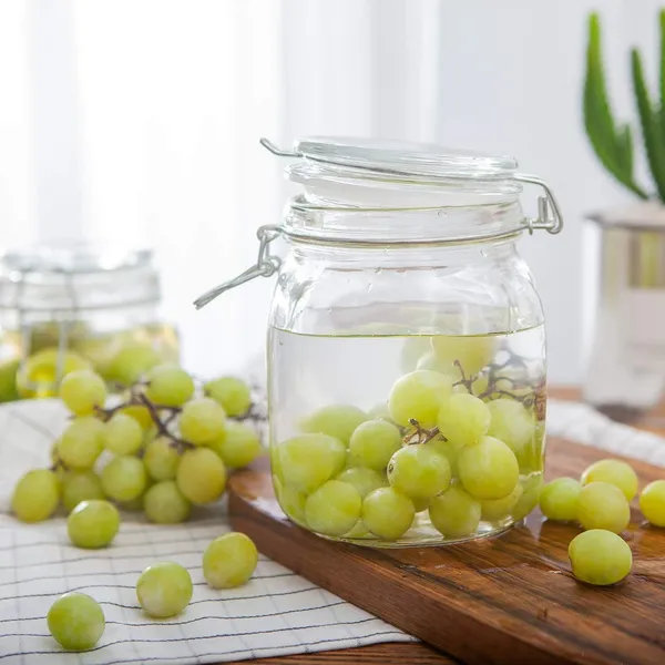 Transparent_Sealed_Glass_Jar_Food_Storage_Container_With_Buckled_Airtight_Lid_Transparent_Glass_Kitchen_Counter_Storage_Jar_1000Ml_For_Cereals_Snacks_Sugar_Coffee_Tea_Dry_Fruits_(Pack_Of_1_Square)