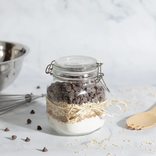 Transparent_Sealed_Glass_Jar_Food_Storage_Container_With_Buckled_Airtight_Lid_Transparent_Glass_Kitchen_Counter_Storage_Jar_1000Ml_For_Cereals_Snacks_Sugar_Coffee_Tea_Dry_Fruits_(Pack_Fo_2_Square)
