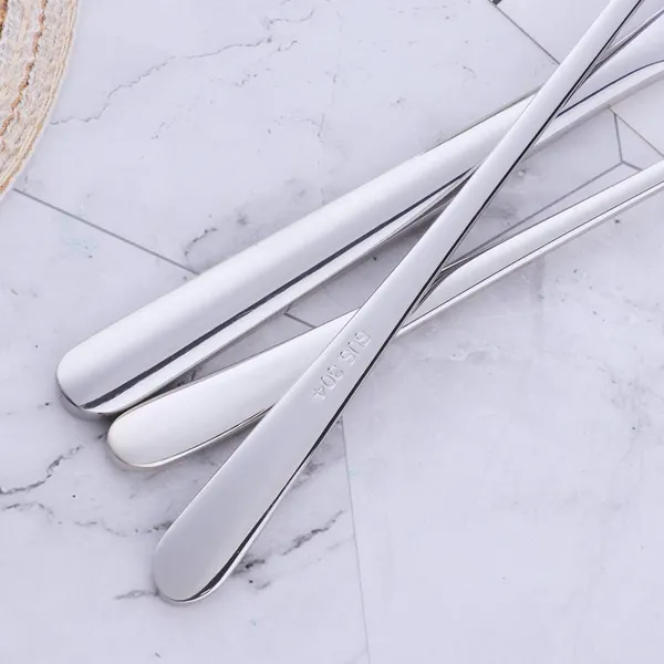 Silver_Stainless_Steel_Butter_Knife_Premium_Dining_Spreader_Knife_For_Cold_Butter_Cheese_Jam_Spreads_Multi-Functional_Table_Knife_With_Built-In_Grater_Smooth_Spreader_Sturdy_Rust-Free_Dishwasher_Safe_Kitchen_Tool_(Butter_Knife-B_)