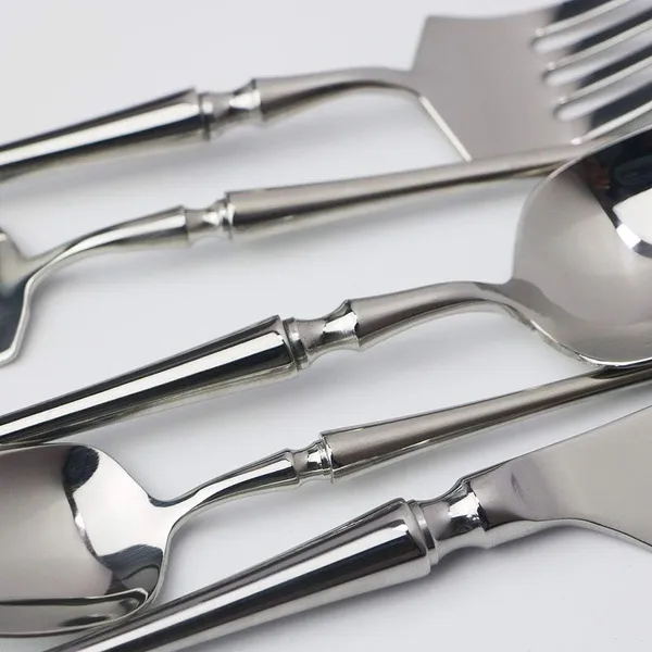 Silver_24-Piece_Stainless_Steel_Cutlery_Set_Service_For_6_Modern_Ware_With_Knife_Fork_And_Spoon_(_Set_Of_4(16Pcs))