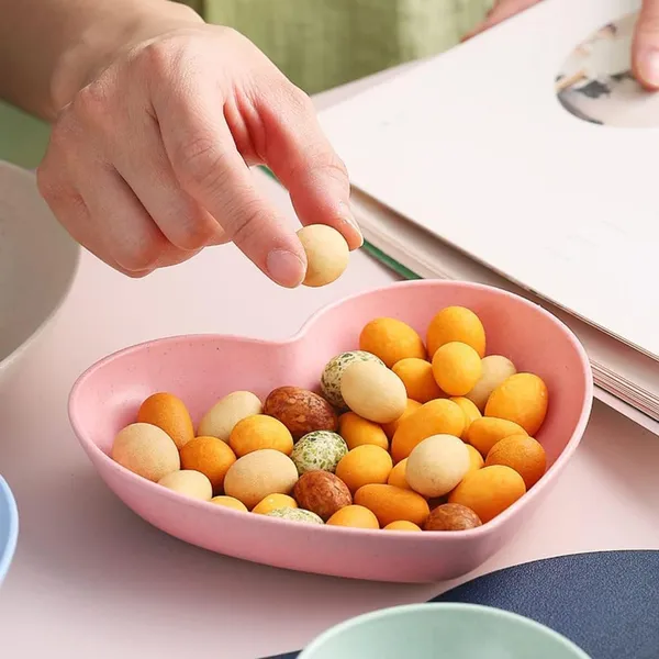 Pink_Fiber_Heart_Shaped_Dinner_Plates_Salad_Dessert_Snack_Cake_Fruit_Steak_Plates_Heart_Plates_For_Salad_Dessert_Snack_Cake_Dinner_Plates