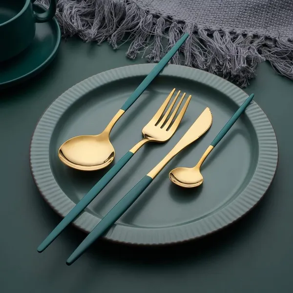 Gold_Stainless_Steel_Flatware_Cutlery_Set_Kitchen_Utensil_Set_With_Spoons_And_Forks_For_Kitchen_Forks_And_Spoons_Ware_(Pack_Of_4)