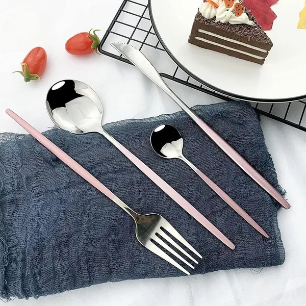Silver_Stainless_Steel_Flatware_Cutlery_Set_Kitchen_Utensil_Set_With_Spoons_And_Forks_For_Kitchen_Forks_And_Spoons_Ware_(Pack_Of_4_)