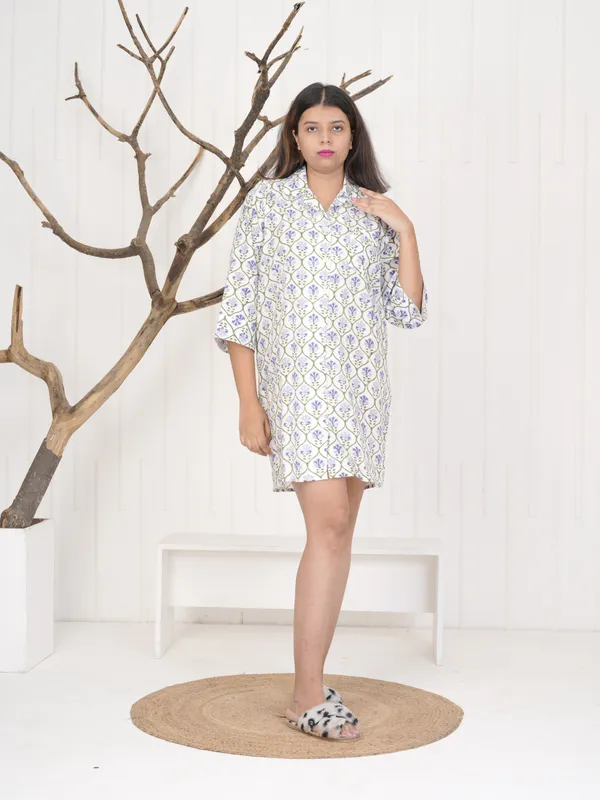 Multicolour_100%_Cotton_Premium_&_Elegant_Block_Print_Sleep_Shirt_For_Women