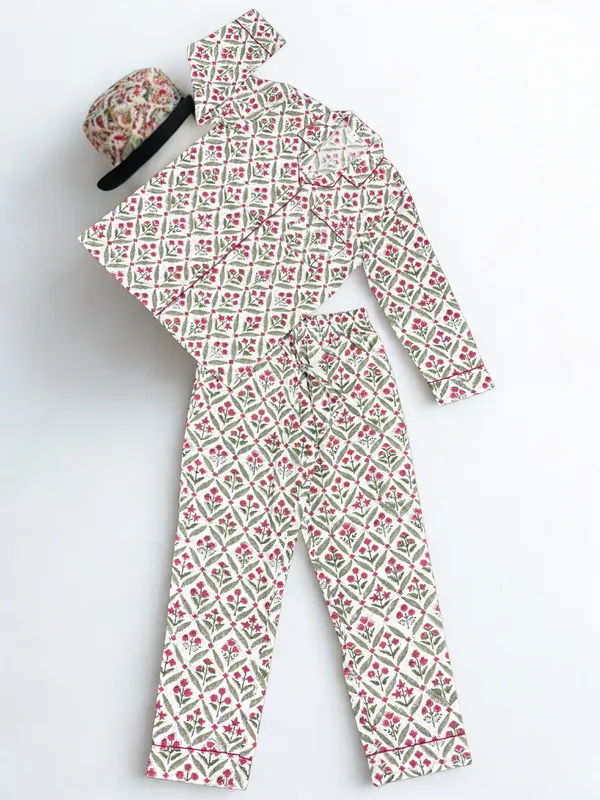 Multicolour_100%_Cotton_Premium_&_Elegant_Block_Print_Pajama_Set_For_Women