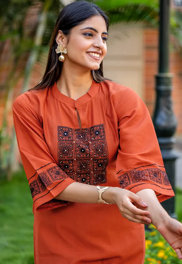 Red_Viscos_Rayon_Kurta_With_Trouser_For_Women-SAMYAA
