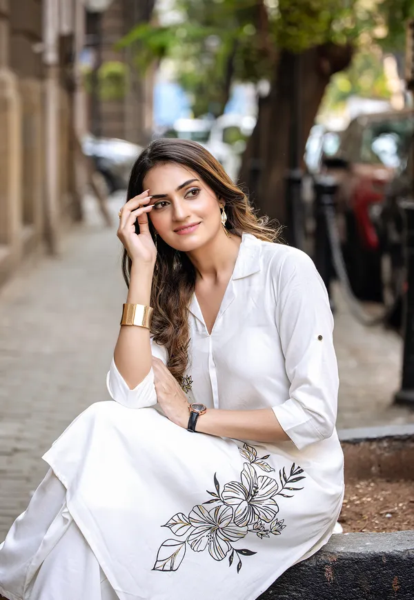 White_Rayon_Print_Kurta_With_Palazzo_For_Women-ESHANI