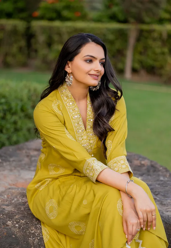 Yellow_Rayon_Print_Kurta_With_Palazzo_For_Women-VITARA