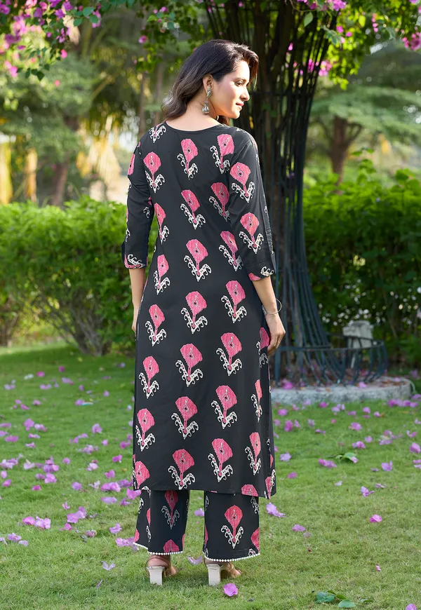Black_Floral_Printed_V-Neck_Straight_Kurta_With_Palazzos_For_Women-SULEKHA2
