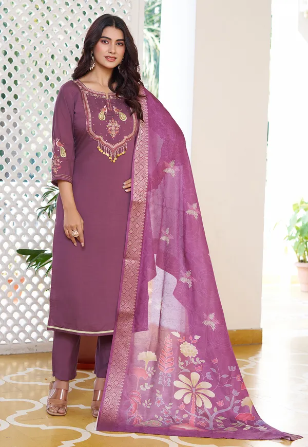 Pink_Mul_Chanderi_With_Thread_Work_&_Khatli_Work_Kurta_With_Trouser_&_With_Dupatta_For_Women-IV-1023