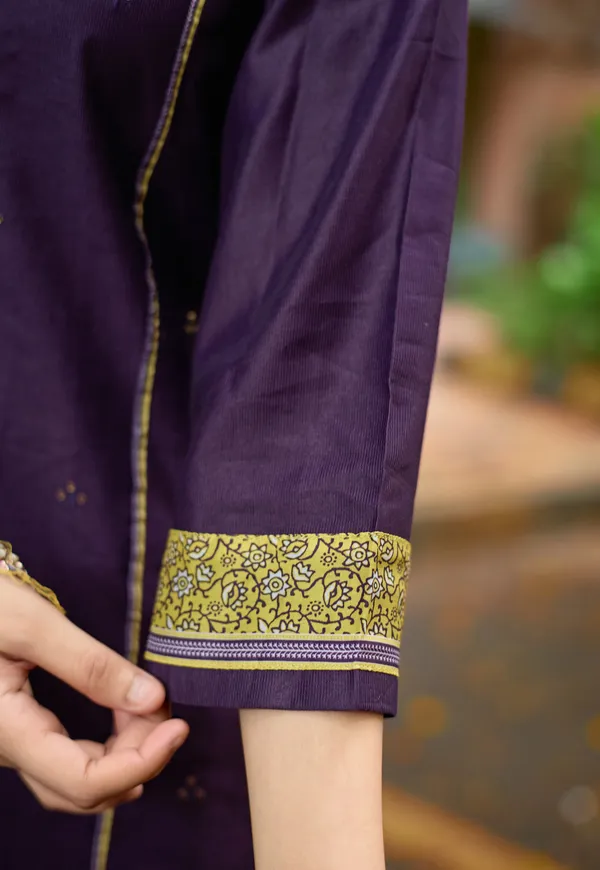 Purple_Ethnic_Motifs_Embroidered_Regular_Thread_Work_Chanderi_Silk_Kurta_With_Palazzos_&_With_Dupatta_For_Women-_CHITRANGANA