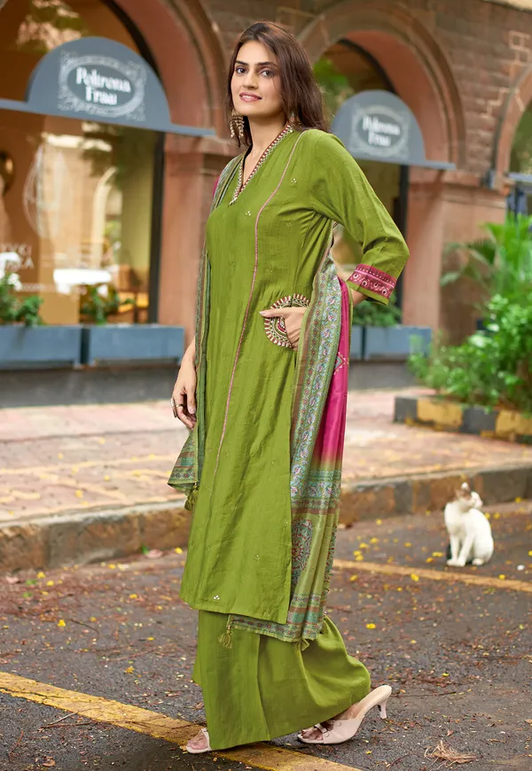 Green_Ethnic_Motifs_Embroidered_Regular_Thread_Work_Chanderi_Silk_Kurta_With_Palazzos_&_With_Dupatta_For_Women-_CHITRANGANA