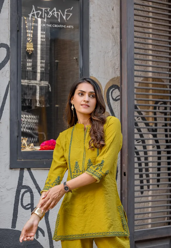 Light_Green_Viscose_Slub_Ethinc_Style_Co-Ord_For_Women-KORRA2
