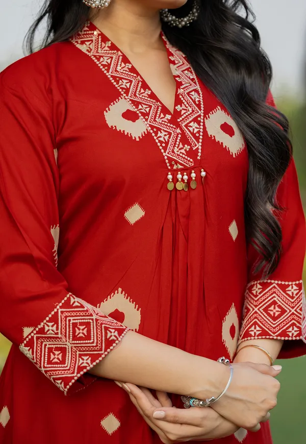 Red_Rayon_Print_Kurta_With_Palazzo_For_Women-VITARA