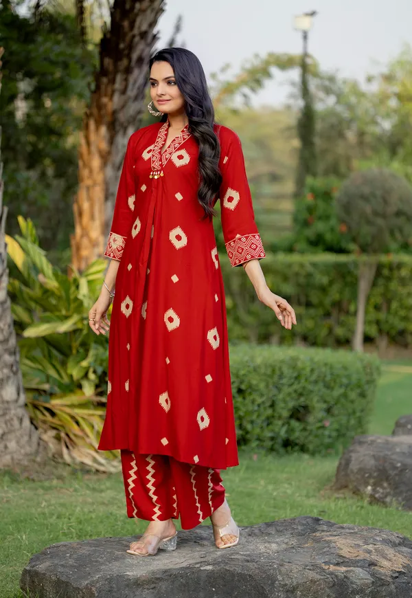 Red_Rayon_Print_Kurta_With_Palazzo_For_Women-VITARA