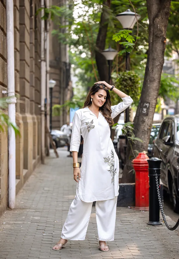 White_Rayon_Print_Kurta_With_Palazzo_For_Women-ESHANI