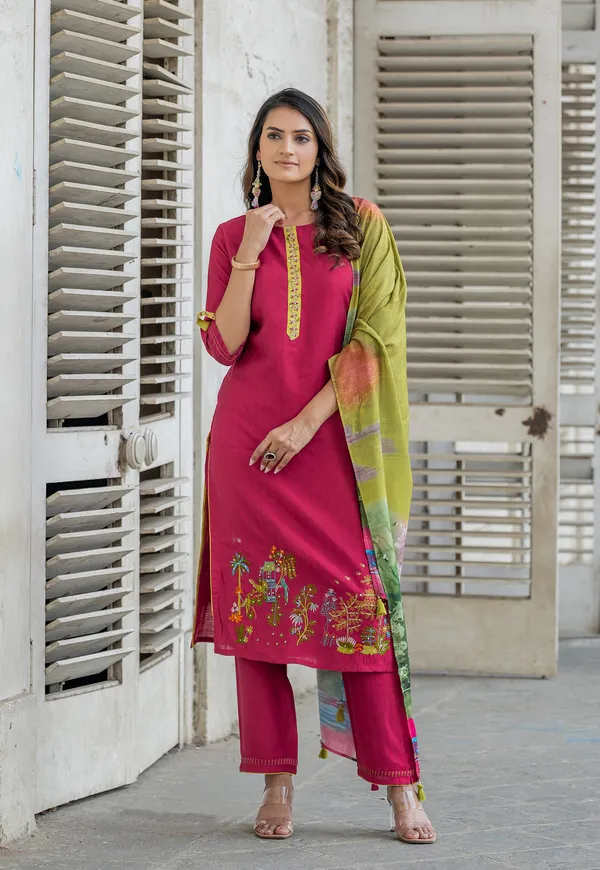Floral_Embroidered_Straight_Kurta_With_Trousers_&_Dupatta-OD4