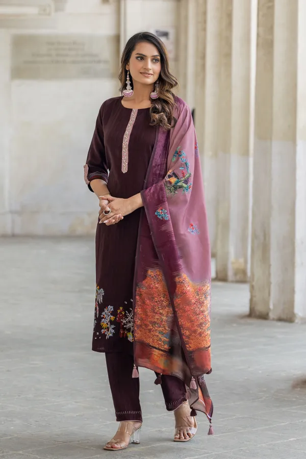 Floral_Embroidered_Straight_Kurta_With_Trousers_&_Dupatta-OD-14