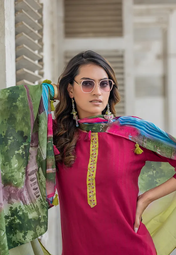 Floral_Embroidered_Straight_Kurta_With_Trousers_&_Dupatta-OD4