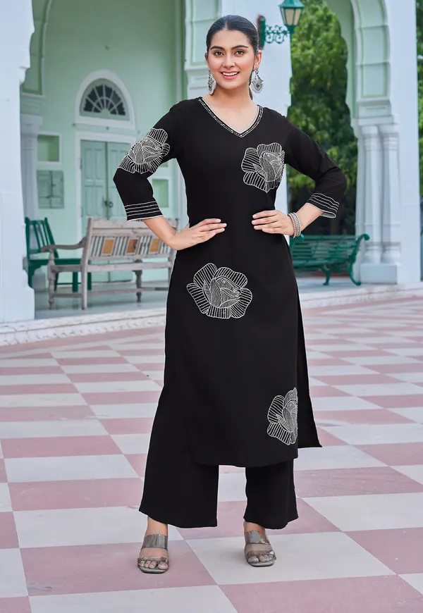 Floral_Embroidered_V-Neck_Thread_Work_Straight_Kurta_With_Trousers-RAMYAA