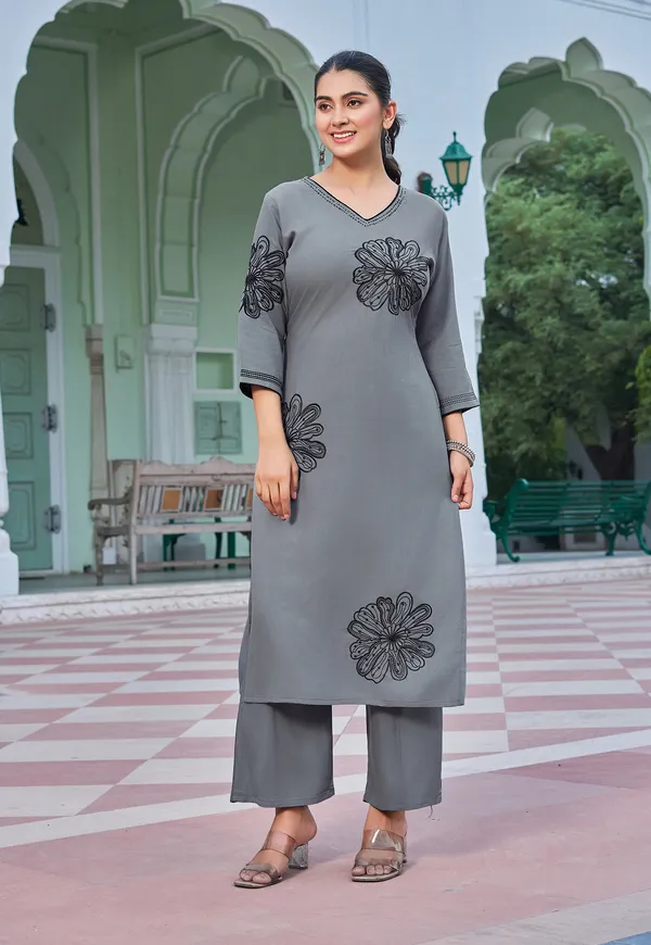 Floral_Embroidered_V-Neck_Thread_Work_Straight_Kurta_With_Trousers-RAMYAA