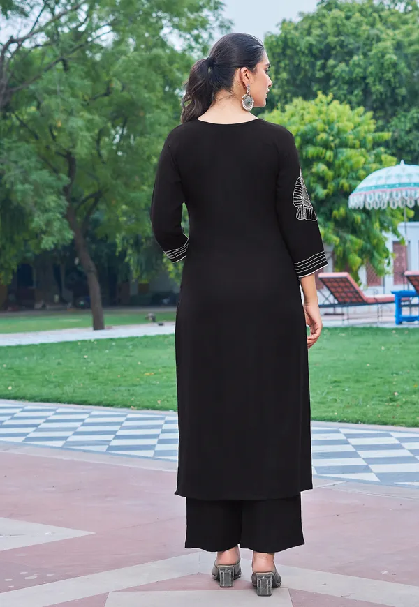 Floral_Embroidered_V-Neck_Thread_Work_Straight_Kurta_With_Trousers-RAMYAA