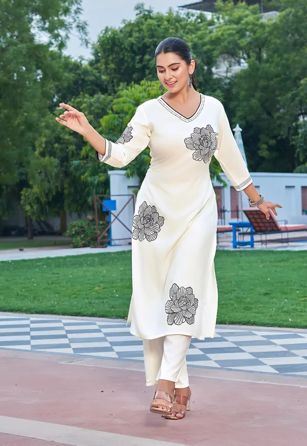 Floral_Embroidered_V-Neck_Thread_Work_Straight_Kurta_With_Trousers-RAMYAA