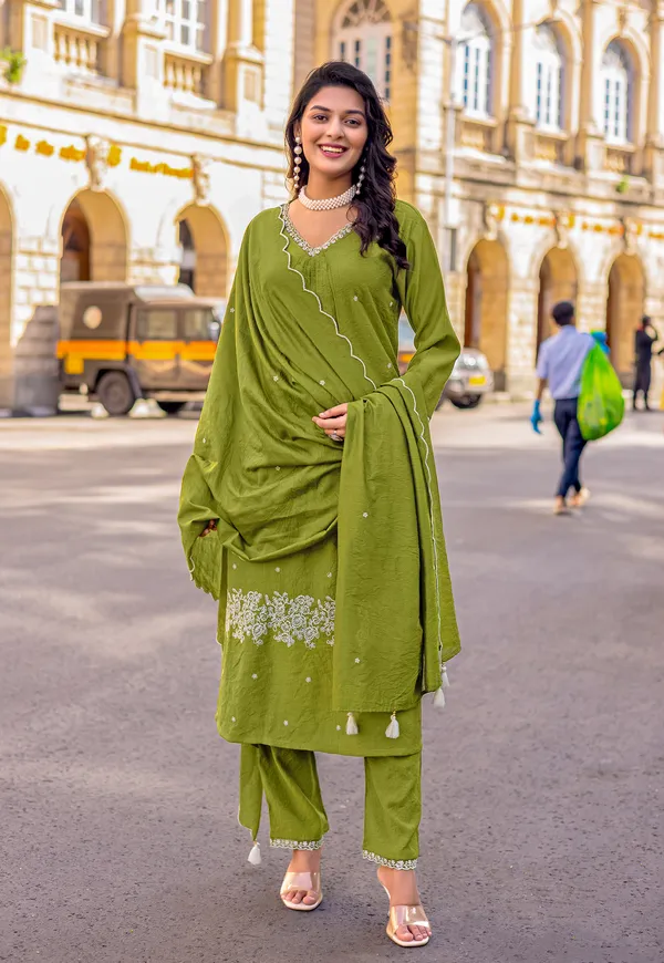 Green_Viscos_Slub_Thread_&_Hand_Work_Kurta_&_Pant_With_Dupatta_For_Women-KESARIYA