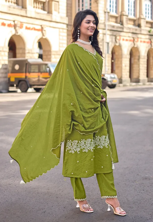 Green_Viscos_Slub_Thread_&_Hand_Work_Kurta_&_Pant_With_Dupatta_For_Women-KESARIYA
