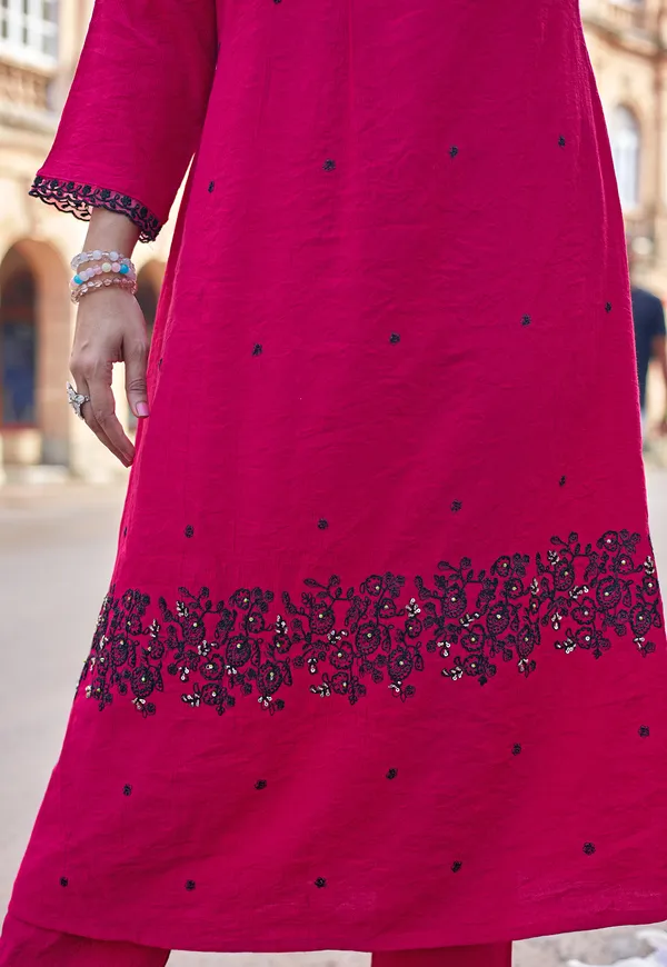 Pink_Viscos_Slub_Thread_&_Hand_Work_Kurta_&_Pant_With_Dupatta_For_Women-KESARIYA