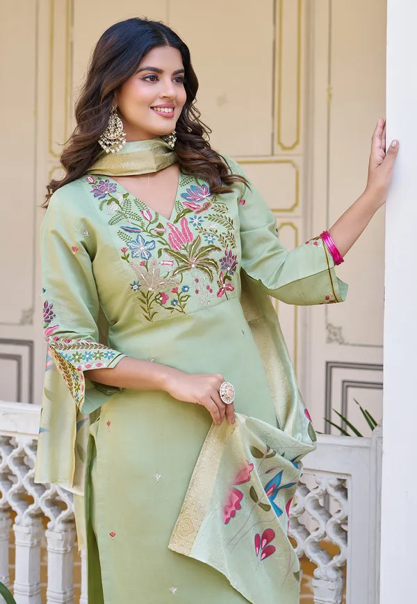 Sea_Green_Mul_Chanderi_With_Thread_Work_&_Khatli_Work_Kurta_With_Trouser_&_With_Dupatta_For_Women-IV-1022