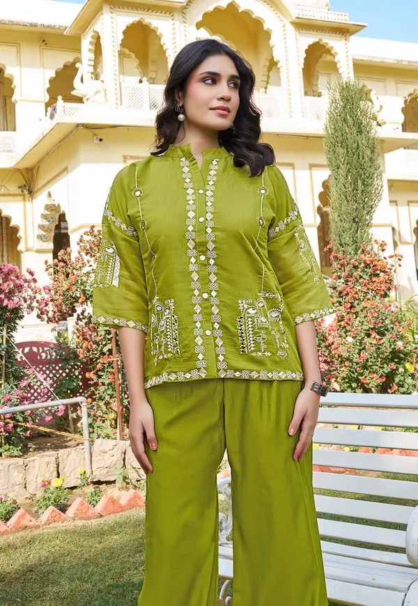 Mull_Chanderi_Thread_Work_Top_With_Trousers_Co-Ords-KS-230